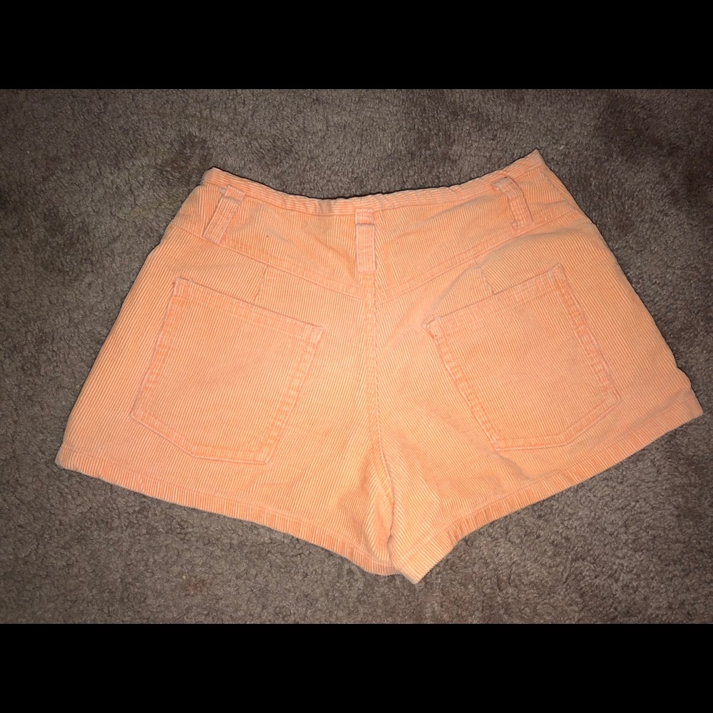 Hana shorts - Picture 2 of 2